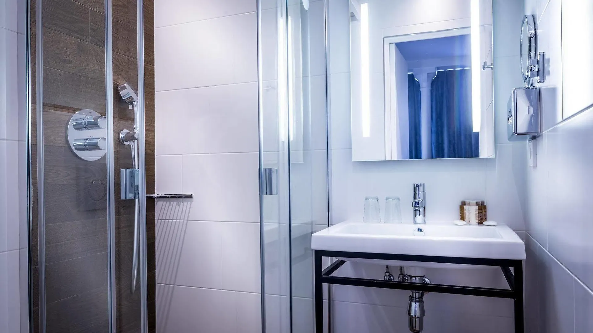 Marais Grands Boulevards Hotel 4*